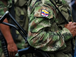 Президент Колумбии подписал указ о прекращении войны с FARC