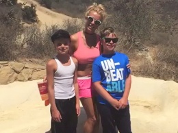 Бритни Спирс приобщает сыновей к здоровому образу жизни