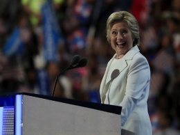 Стали известны особые просьбы спонсоров Клинтон во время ее работы в Госдепе
