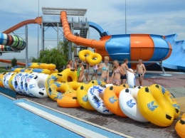 Дети участников АТО бесплатно посетили запорожский аквапарк