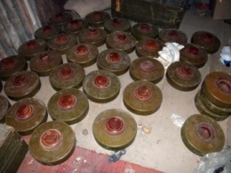 Перед 1 сентября полиция находила мины и гранатометы (ФОТО)