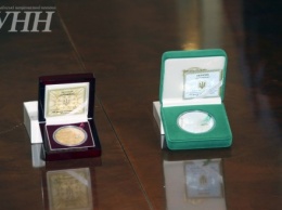 НБУ на втором аукционе заработал на продаже монет ко Дню независимости 5,3 млн грн