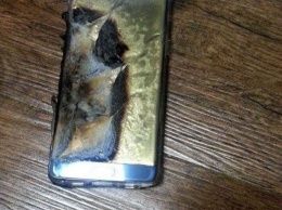 Samsung приостанавливает поставки Galaxy Note7 после случаев со взрывом смартфонов