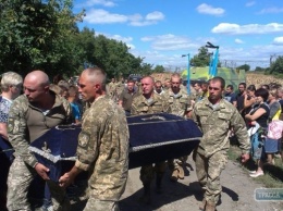 В Одесской области похоронили убитого сослуживцем солдата