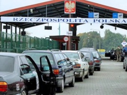 На границе с Польшей в очередях простаивают более 600 автомобилей
