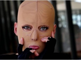 Жизнь без лица: девушка сняла маску, которую носила 2,5 года