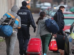 Власти Германии хотят отправлять беженцев обратно в Грецию