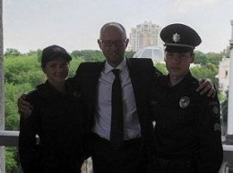 Кабмин утвердил форму украинских полицейских