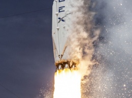 SpaceX снова попытается посадить ракету на плавучую платформу