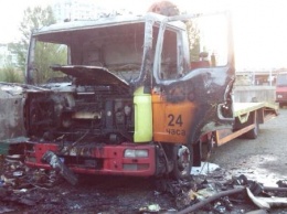 Око за Око: Киевляне громят коммунальную технику за демонтированные МАФы