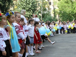 Линейки в киевских школах могут заменить флешмобами