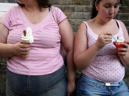 Ученые определили, из-за чего подростки начинают резко толстеть