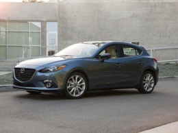 Фейслифтинговая Mazda 3 представлена официально