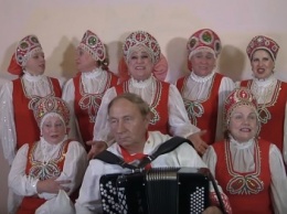 "Мы все хотим замуж за Путина": "Ломовые бабушки" порвали Интернет (видео)