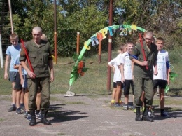 Гвардейцы присоединились к спортивному празднику в школе Славянска