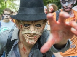 В Киеве прошел зомби-парад (ФОТОРЕПОРТАЖ)