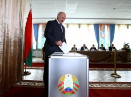 В Белоруссии на выборах впервые за 20 лет победил один кандидат от оппозиции