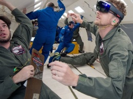 NASA и Microsoft отправят HoloLens в космос (ВИДЕО)