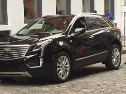 На улицах Нью-Йорка засветился Cadillac XT5