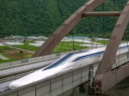Поезд на магнитной подушке японского производства признан самым быстрым в мире