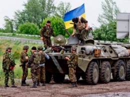 Украина увеличила свою группировку на Донбассе до 60 тысяч человек