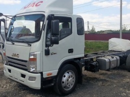 Китайские грузовики JAC N120 за 2,2 млн начали продавать в России