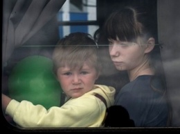 Боевики в Минске хотели, чтобы Украина вернула эвакуированных из Донбасса детей - сирот, - Геращенко