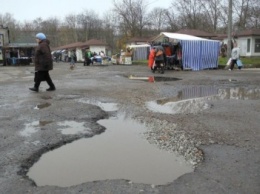 Запорожский горсовет провел незаконный тендер на ремонт внутриквартальных дорог, - фининспекция