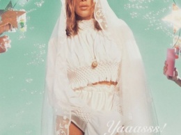 Ким Кардашьян снова стала невестой
