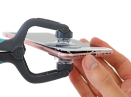 Разборка iPhone 7 Plus от iFixit показала, с какой целью Apple отказалась от аудиоразъема в iPhone 7 [фото]