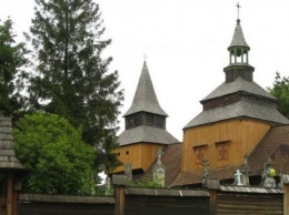 Польские ученые разработали проект благоустройства старинной церкви на Прикарпатье