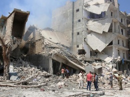 Правозащитники: Сирийская авиация наносит авиаудары по повстанцам