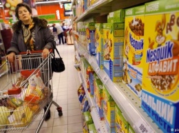 63% россиян начали экономить на продуктах питания - опрос