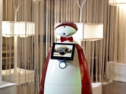 В Японии сыграли первую в мире свадьбу роботов