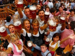 Октоберфеста не будет: Ялту оставили без немецкого пива и сосисок до весны