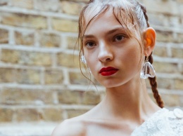 10 лучших бьюти-образов с Недели моды в Лондоне