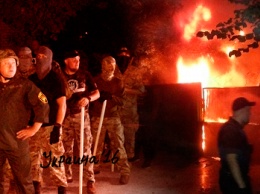 В Киеве начались потасовки между боевиками добробатов
