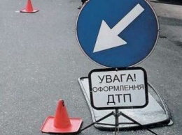 В Харькове автобус сбил девушку на переходе: пострадавшая в больнице