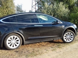 Обзор Tesla Model X: тест электрического кроссовера Тесла на украинских дорогах
