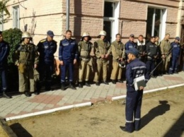 Новокаховские спасатели готовятся к соревнованиям