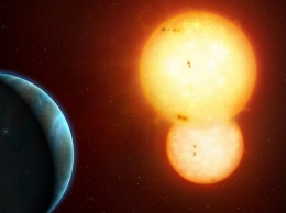 Ученые нашли планету, вращающуюся вокруг двух звезд