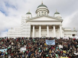 В Финляндии прошли многотысячные протесты против расизма