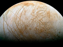 NASA обнаружило гейзеры на Европе, спутнике Юпитера
