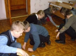 Новый министр образования РФ потребовала принуждать школьников к уборке классов