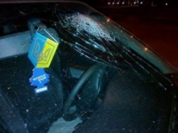 В Луцке пьяный военком разбил стекло авто головой - СМИ (фото)