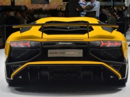 Lamborghini готовит к выпуску родстер Aventador Superveloce