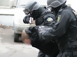 Полиция задержала ОПГ за организацию наркотрафика из Украины в Крым (ФОТО)