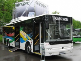 Компания «Богдан Моторс» презентовала новый автобус (ФОТО)