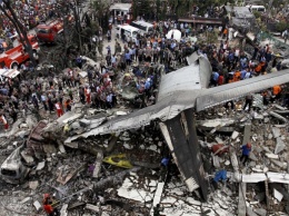 При крушении самолета в Индонезии погибло 116 человек, - СМИ