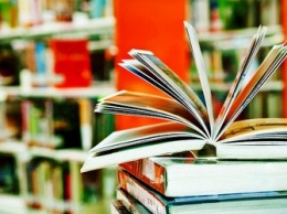 Около 99% учебников для восьмиклассников доставили в другие области Украины